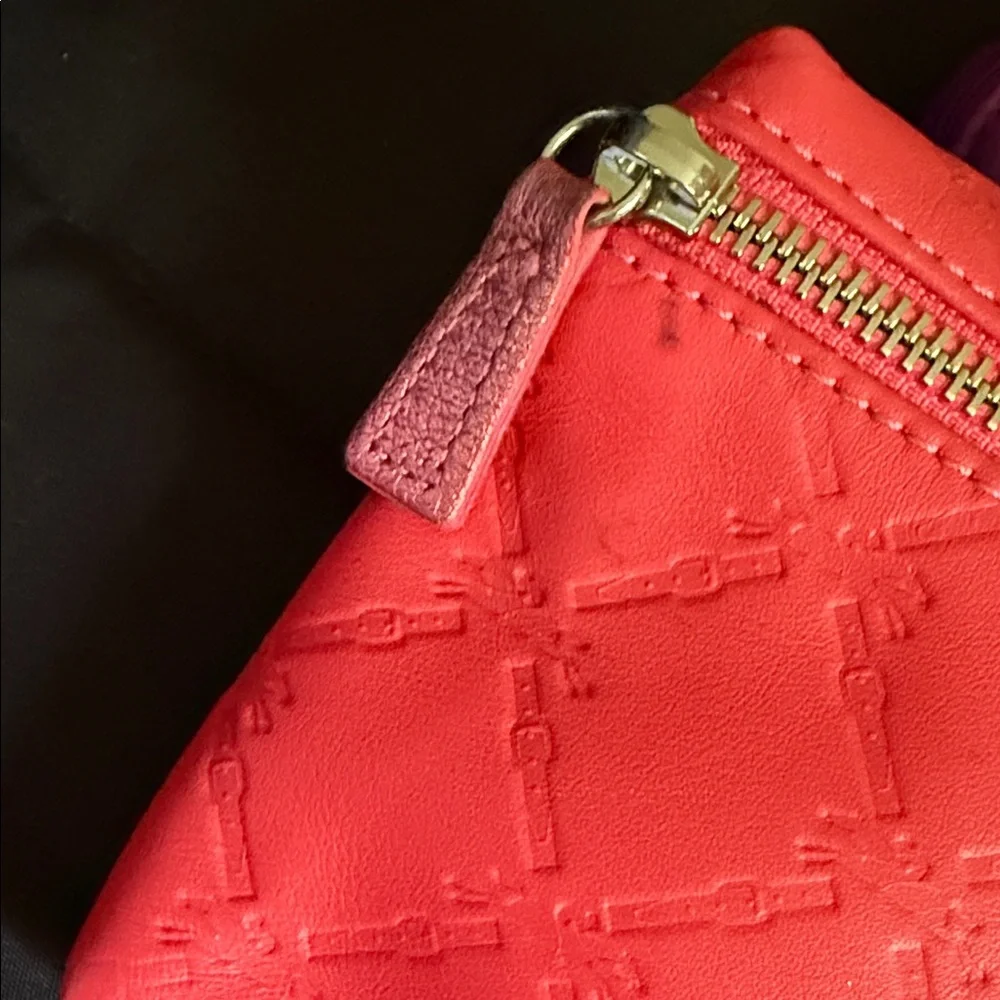 Longchamp Pink Embossed Wristlet - Picture 4 of 10